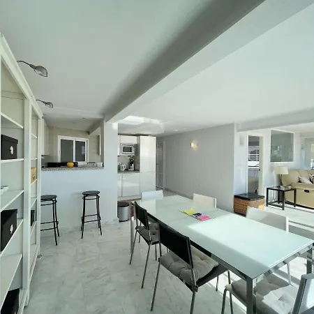 Iberia Seafront Apartment *